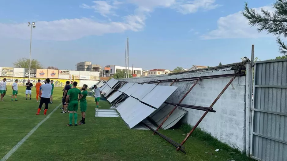 Ο καιρός ματαίωσε το φιλικό, καταστροφές στο γήπεδο της ΠΑΕΕΚ (φώτος)