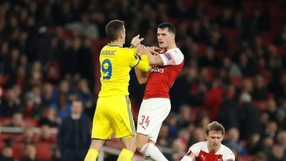 Απ' το Emirates... στο Τάσος Μάρκου!