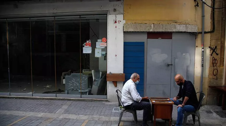 Φόβοι για εκτόξευση στα 1000 κρούσματα/Θα υπάρξουν περιοριστικά μέτρα;