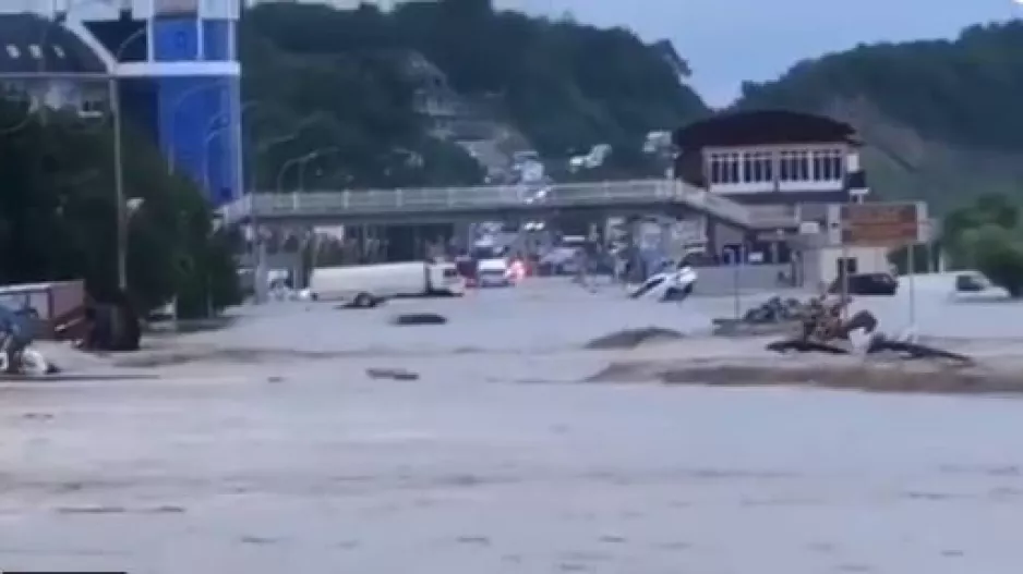 Συνετρίβη στη θάλασσα το αεροπλάνο με 28 επιβαίνοντες
