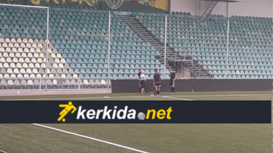 "Παρών" και οι Βέλγοι (φώτος kerkida.net)