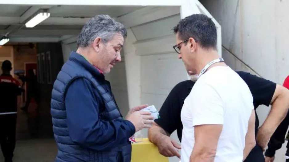 "Σας αγαπώ και σας σκέφτομαι"!!!