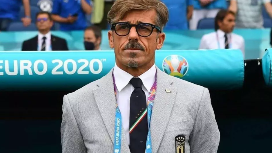 Ο βοηθός του Mancini και η... Κύπρος! (Φώτο)