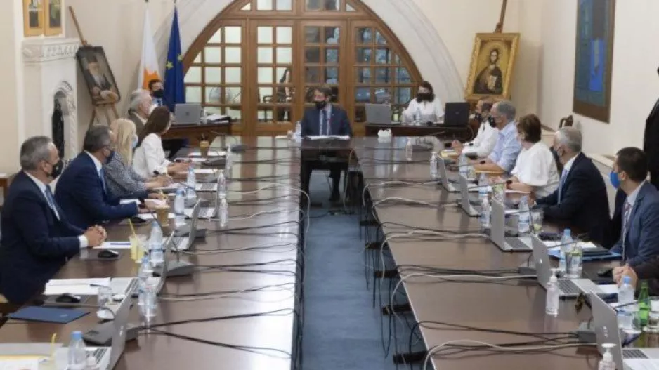 Παρασκευή το Υπουργικό - Εξετάζουν νέα μέτρα