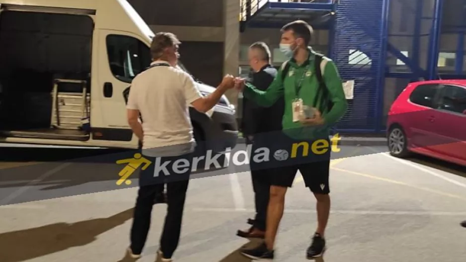 Κίνηση... απ' τον Παπασταύρου 