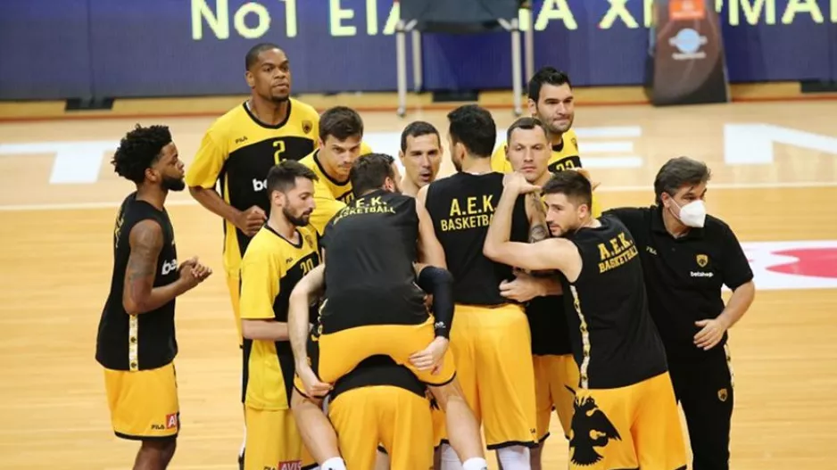 Έφτασε τα 12 ban η ΑΕΚ!