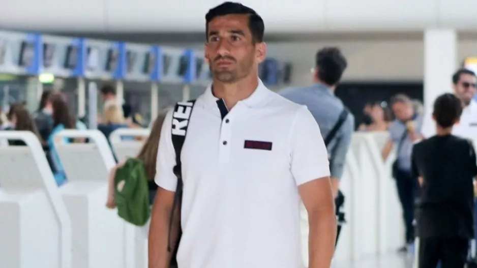 Ο Χατζισαφί αποχαιρέτησε τη Σεπαχάν και έρχεται για την ΑΕΚ (φώτο)