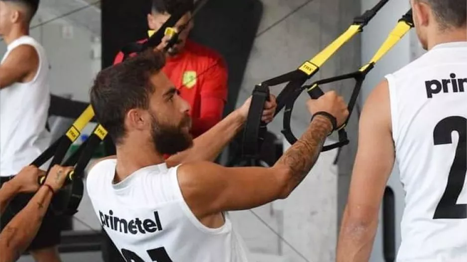 Δίπλα στον Παρασκευά