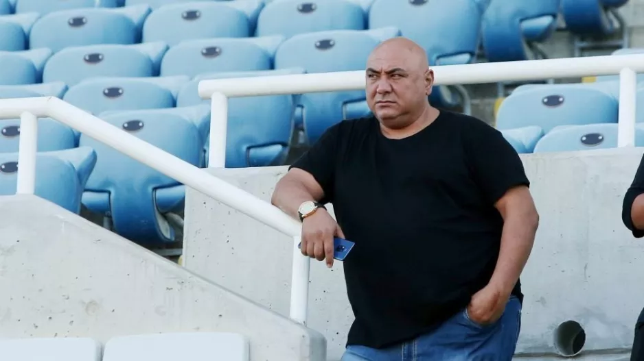 "Μπαμ" ο Φανιέρος