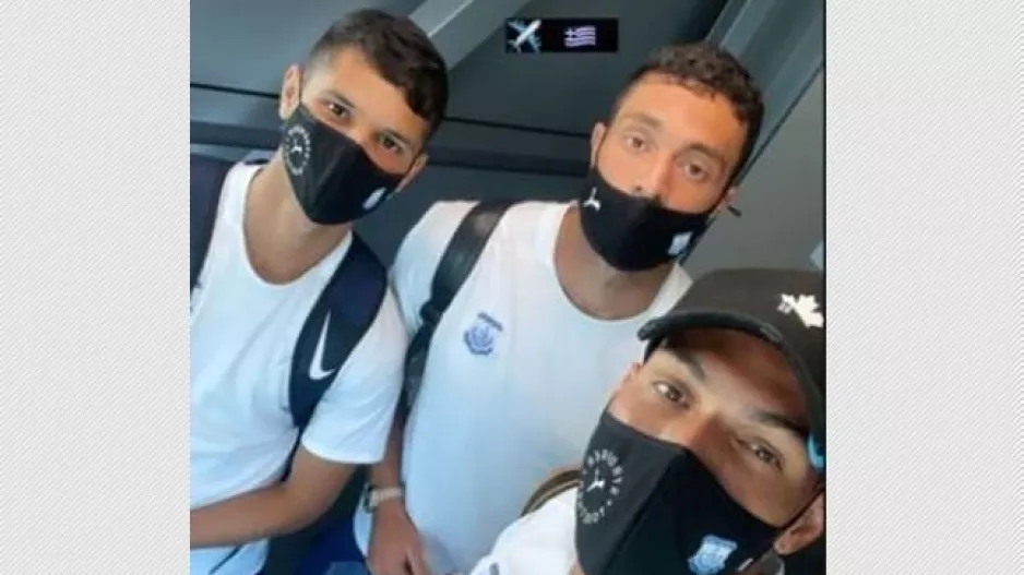 Απόλλων/Παρεάκι στο αεροπλάνο