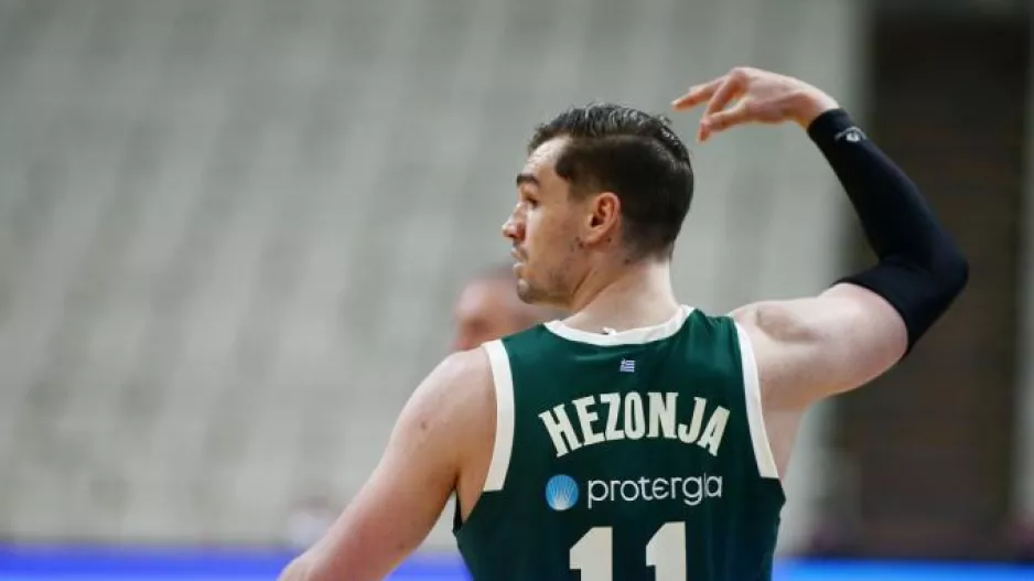 Καταλήγει στην Ούνικς ο Χεζόνια!