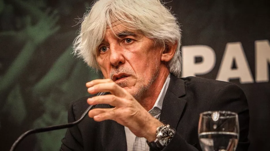 Ο στόπερ που θα είναι στην Ολλανδία και η κινητικότητα στα χαφ