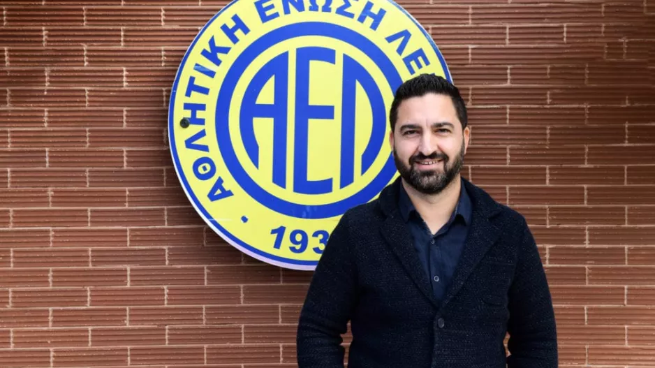 Απάντηση Θεόδωρου - "Σπύρο ξέρεις πολύ καλά γιατί ορίστηκε το παιχνίδι στις 17:30..." 
