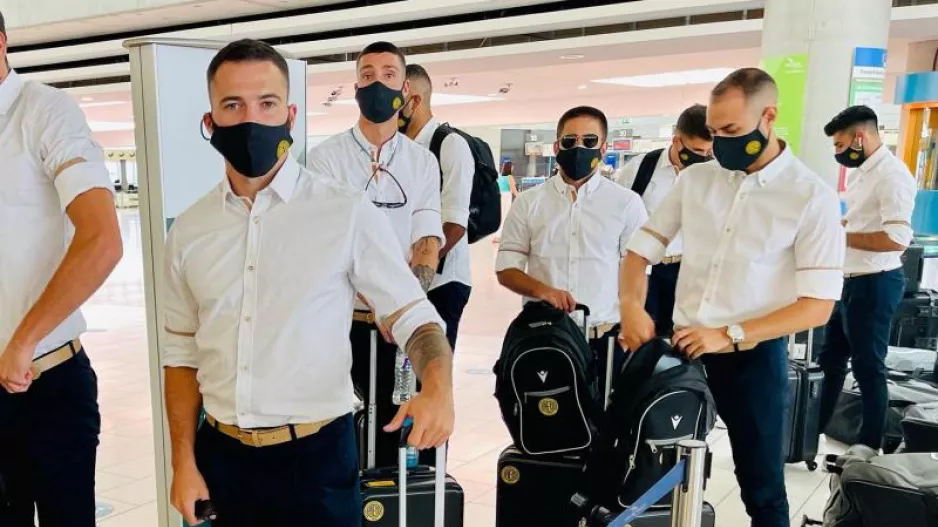 Αντέχει/ΑΕΛ