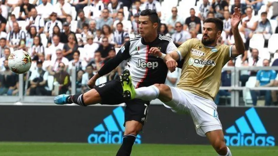 Tόμοβιτς Vs CR7