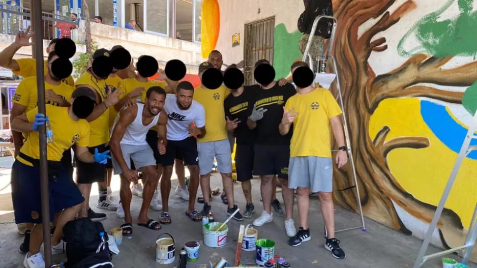 "Ένα" Βοζίνια, Εβόρα με οργανωμένους! 