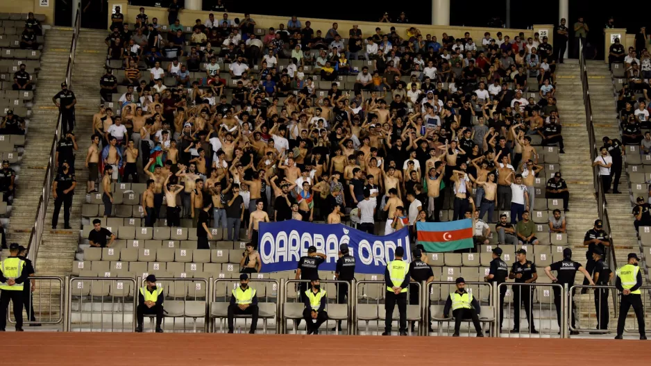 12,251 Aζέροι