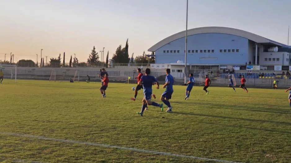 Φιλική... τεσσάρα (φώτος)