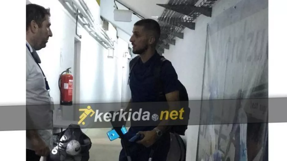 Αποχώρησε με πατερίτσες, πήγε για εξετάσεις