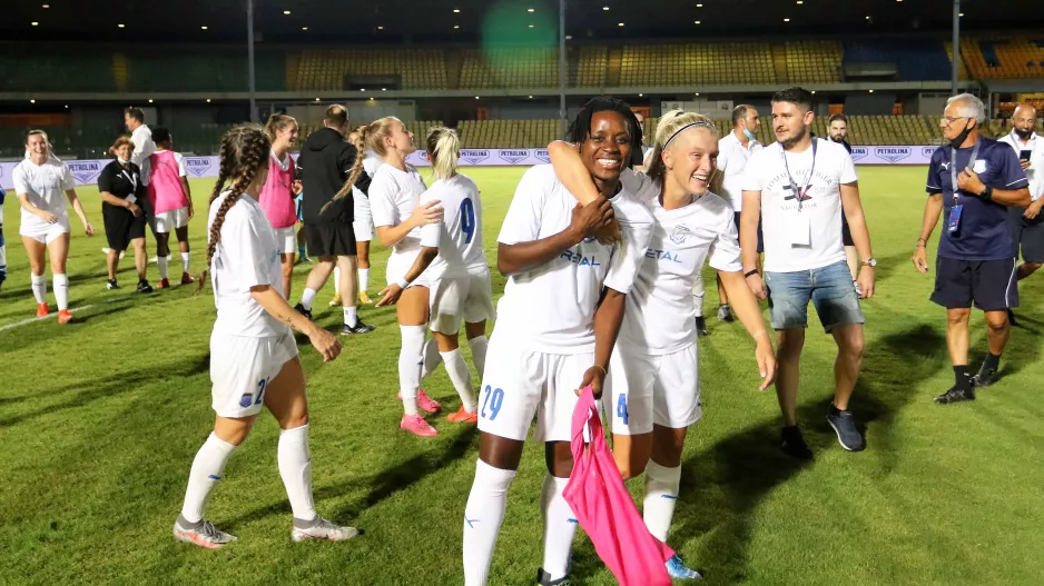 Μπράβο Apollon Ladies 