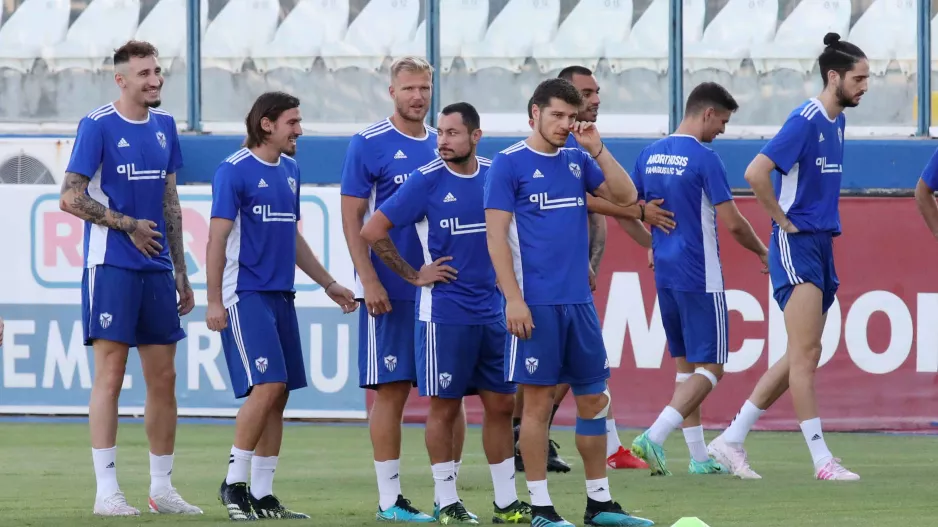 Η αποστολή για το... θαύμα/ Μέσα ο Τζουρ (Φώτο)