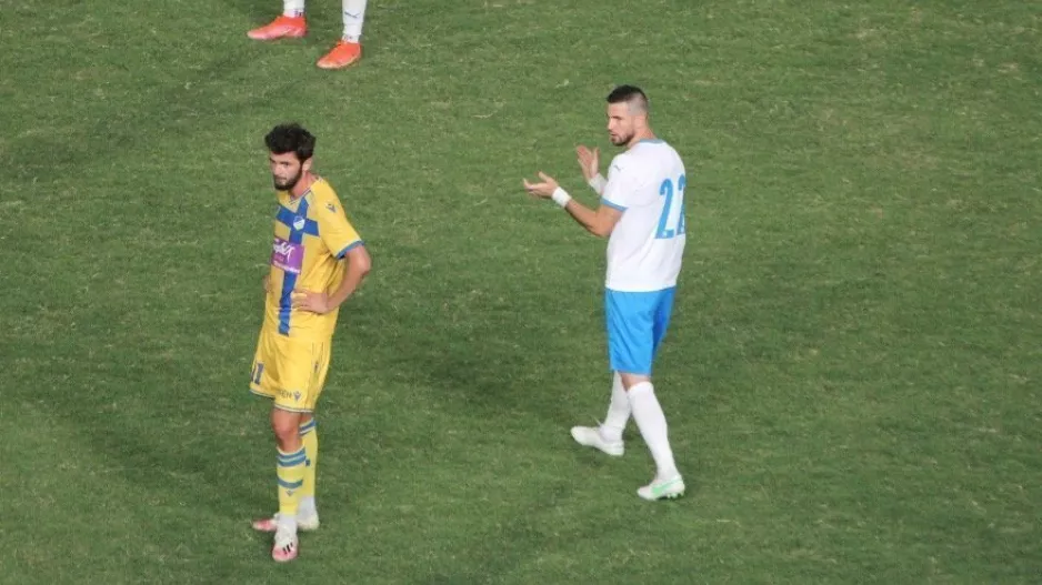 Επιστροφή Ρομπέρζ
