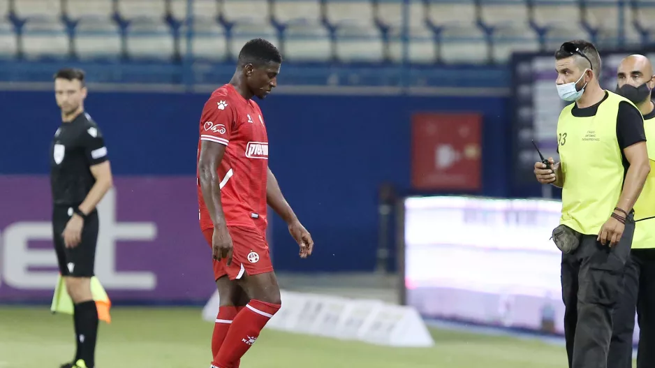 Hapoel Be'er Sheva/ΠΙΘΑΝΟΝ να διώξουν τον Acolatse