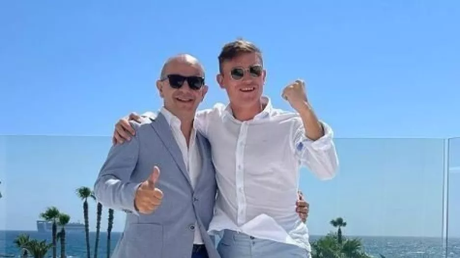 O CEO με Γιαννέλη