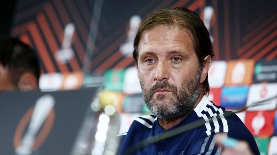 Μαρτίνς: "Εκτός ο Εμβιλά, μόνος στόχος του Ολυμπιακού η νίκη"