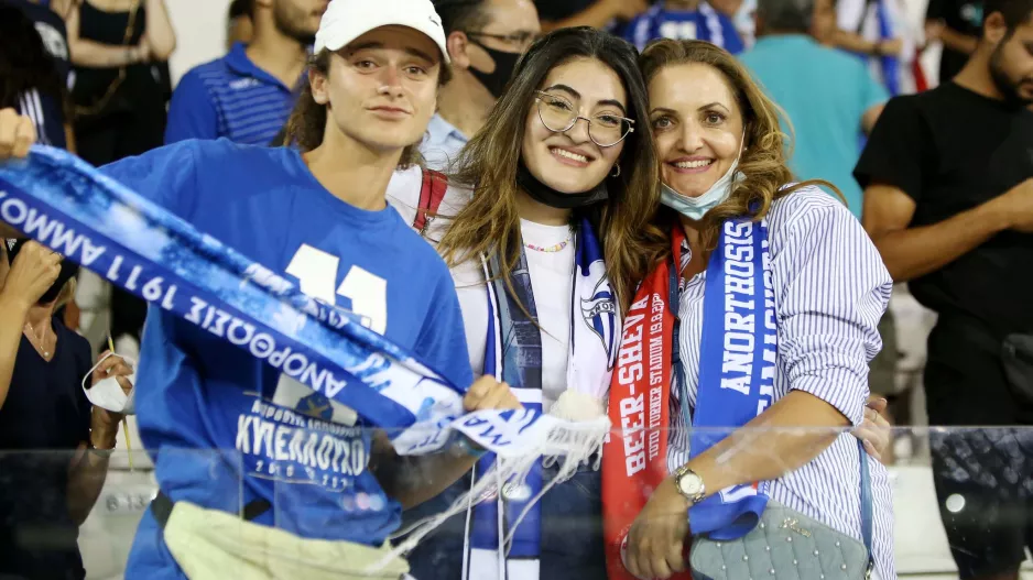 Αισιόδοξα τα κορίτσια