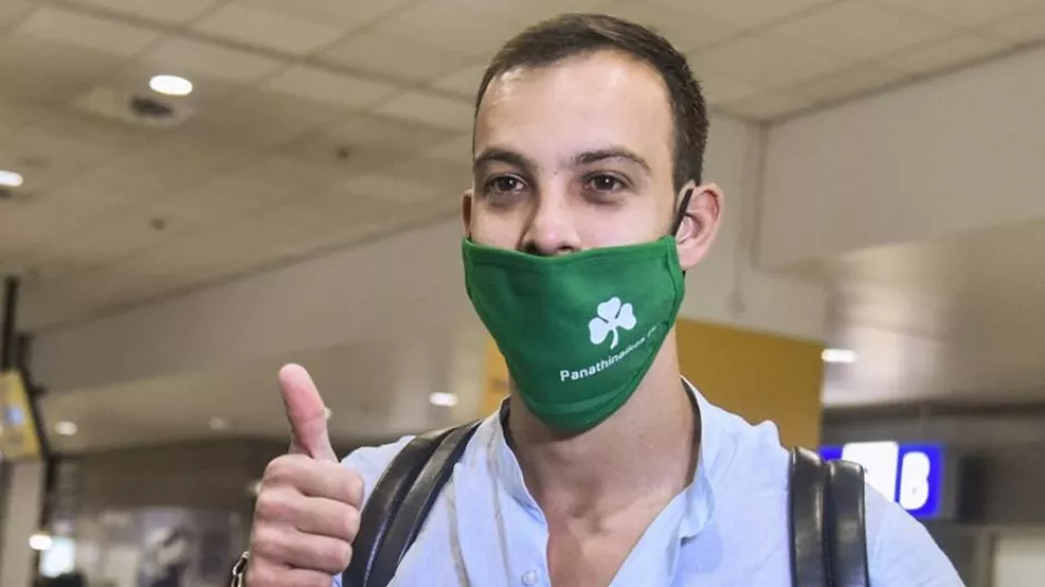 Στην Αθήνα για Παναθηναϊκό ο Μπρινιόλι: «Ήρθα σε ιστορική ομάδα»