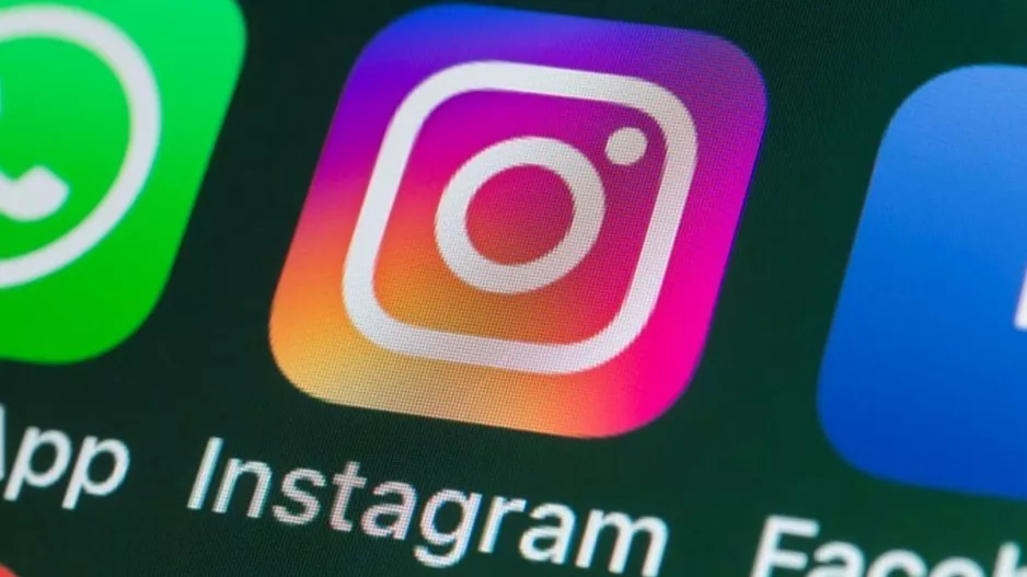 "Έπεσε" ξανά το Instagram