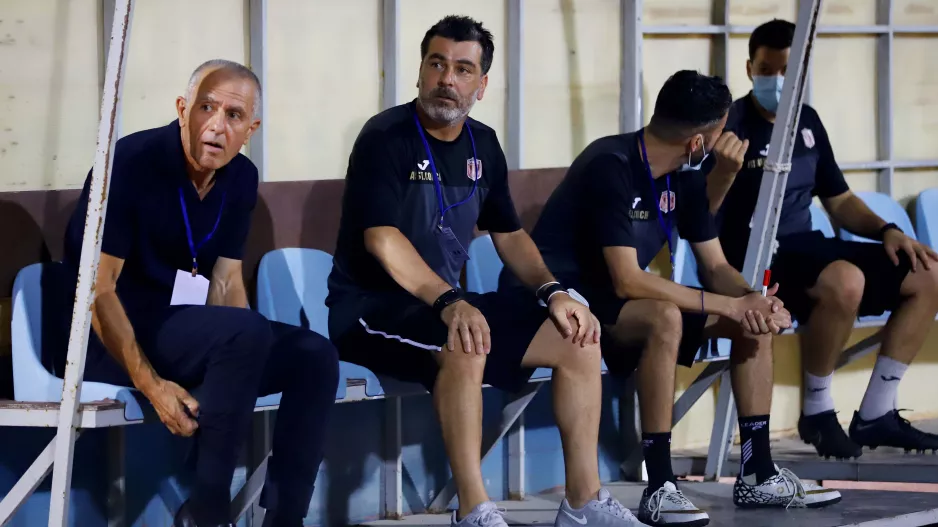 Ταλαιπωρημένος...