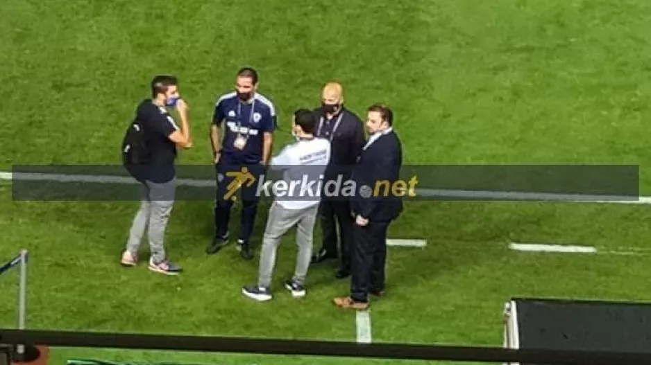 Ασορτί για την περίσταση ο Ανδρέας Πουλλαΐδης!