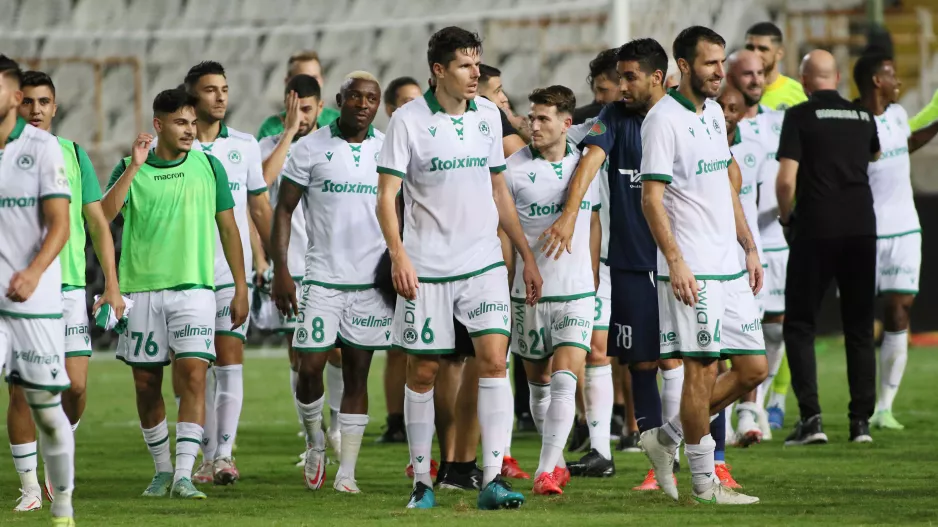 Με το... σπρώξιμο του ΛΑΟΥ για το τρίποντο!