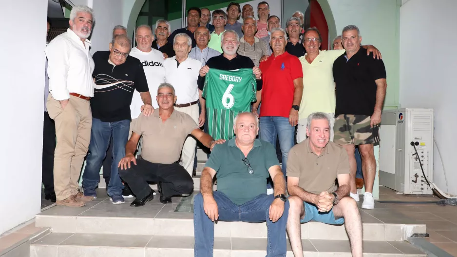 ΦΩΤΟΡΕΠΟΡΤΑΖ/Όλοι εκεί για τον Γκρέγκορι