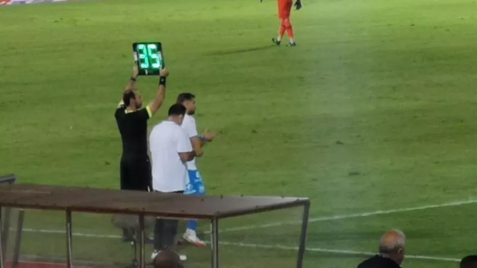 Πρώτη κίνηση... δεξιά!