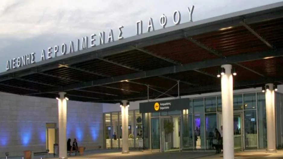 Επιχείρησαν να φύγουν από την Κύπρο με πλαστές ταυτότητες