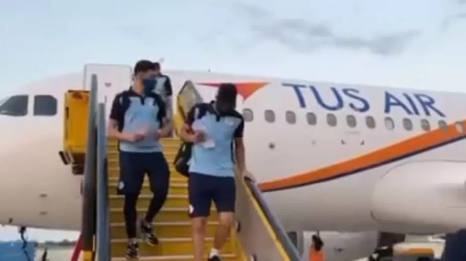 Η άφιξη της Εθνικής στην Μπρατισλάβα (βίντεο)