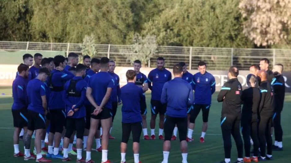 Μέσα κι ο Δουβίκας, αναχωρεί για τον… τελικό η Εθνική Ελλάδας
