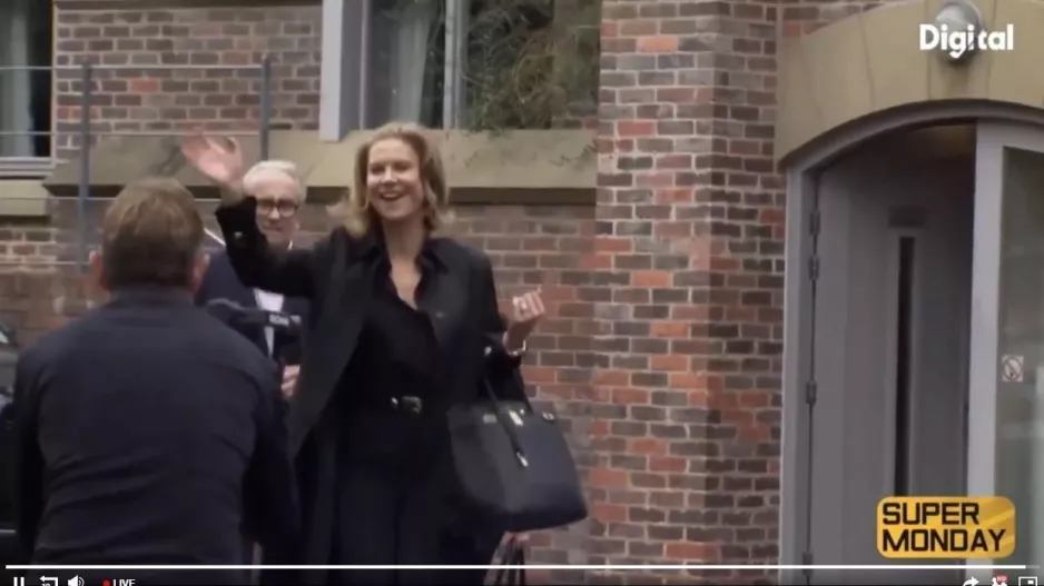 Δυο ξεχωριστά στοιχεία για την Amanda!