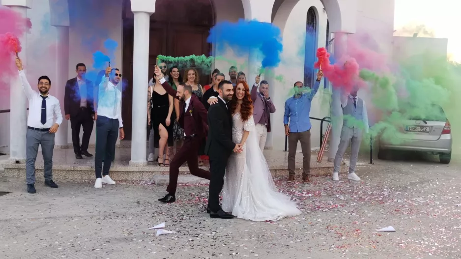 Γάμος... με ατμόσφαιρα/Απόλλων