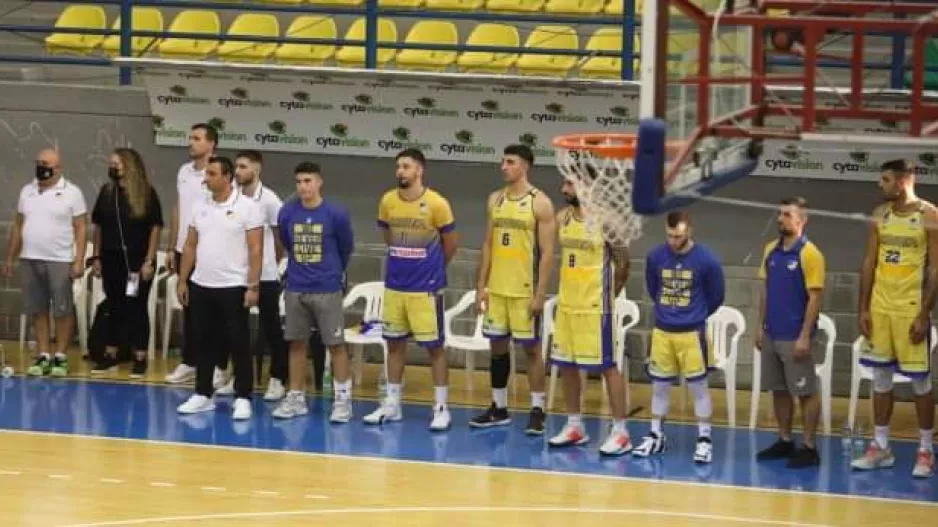 ΑΠΟΕΛ/Απότιση φόρου τιμής στον Τσαγγαρίδη 