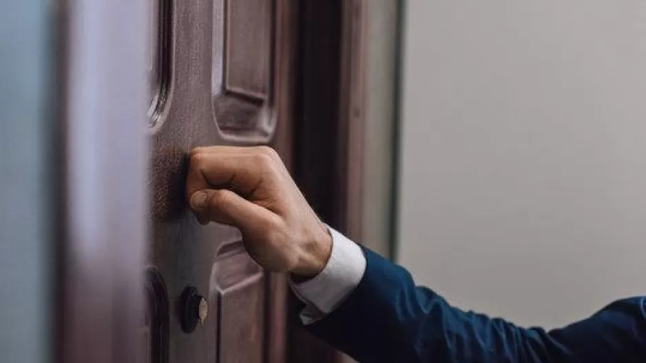 Απογραφή από πόρτα σε πόρτα: Αυτές τις ερωτήσεις θα σας κάνουν