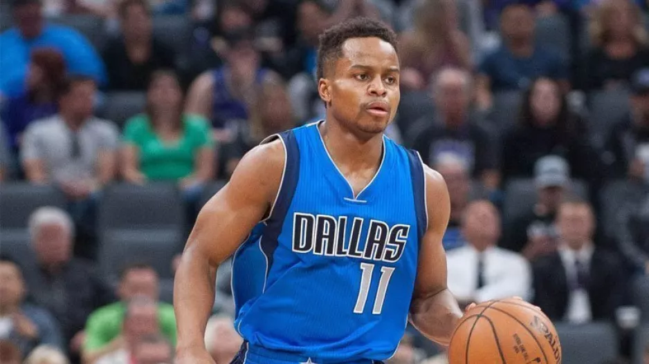 Πράσινο... ΜΠΑΜ με Yogi Ferrell!