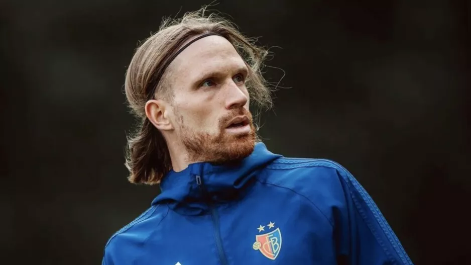 Με Michael Lang η Basel Fc 
