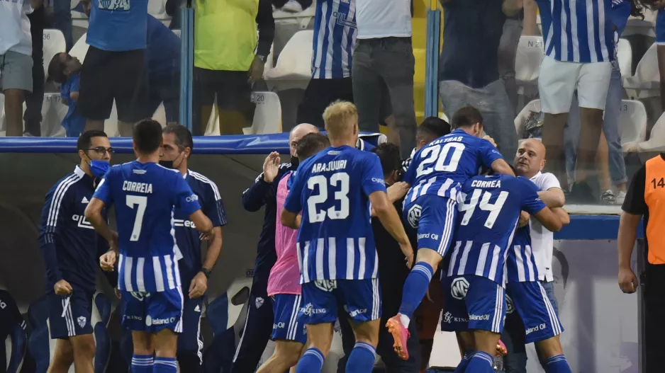 Τα προβλήματα... βγάζουν εντεκάδα
