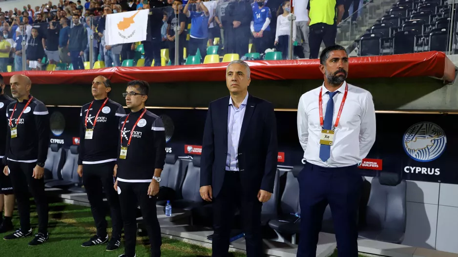 ΝΙΚΗ 2-1