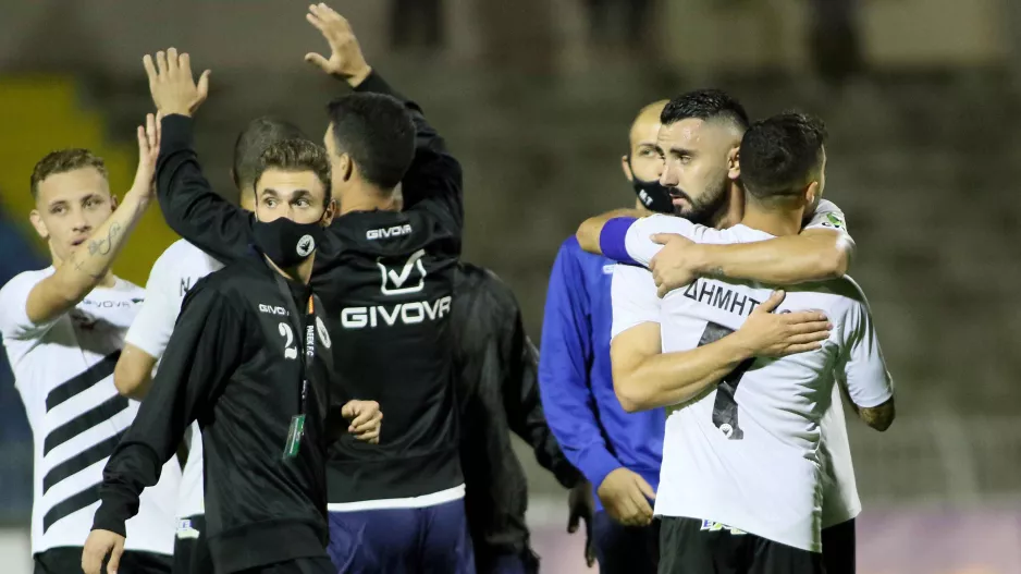 Χθες θρίαμβος, σήμερα πάρτι! (φώτο)