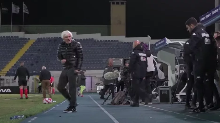 Η σφιγμένη γροθιά του Γιοβάνοβιτς στους συνεργάτες του